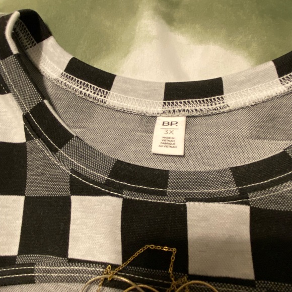 Checkered Croptop - Picture 3 of 3